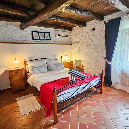 Ferienhaus 2 Bedroom Cozy In