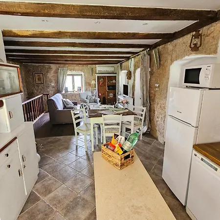 2 Bedroom Cozy In Ferienhaus *